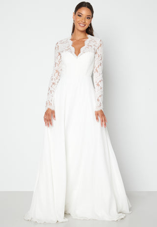Scallop V-Neck Lace Gown