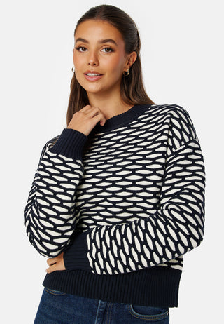 Intarsia C-Neck Sweater