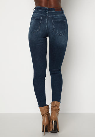 Blush Life Mid Ank Raw Jeans