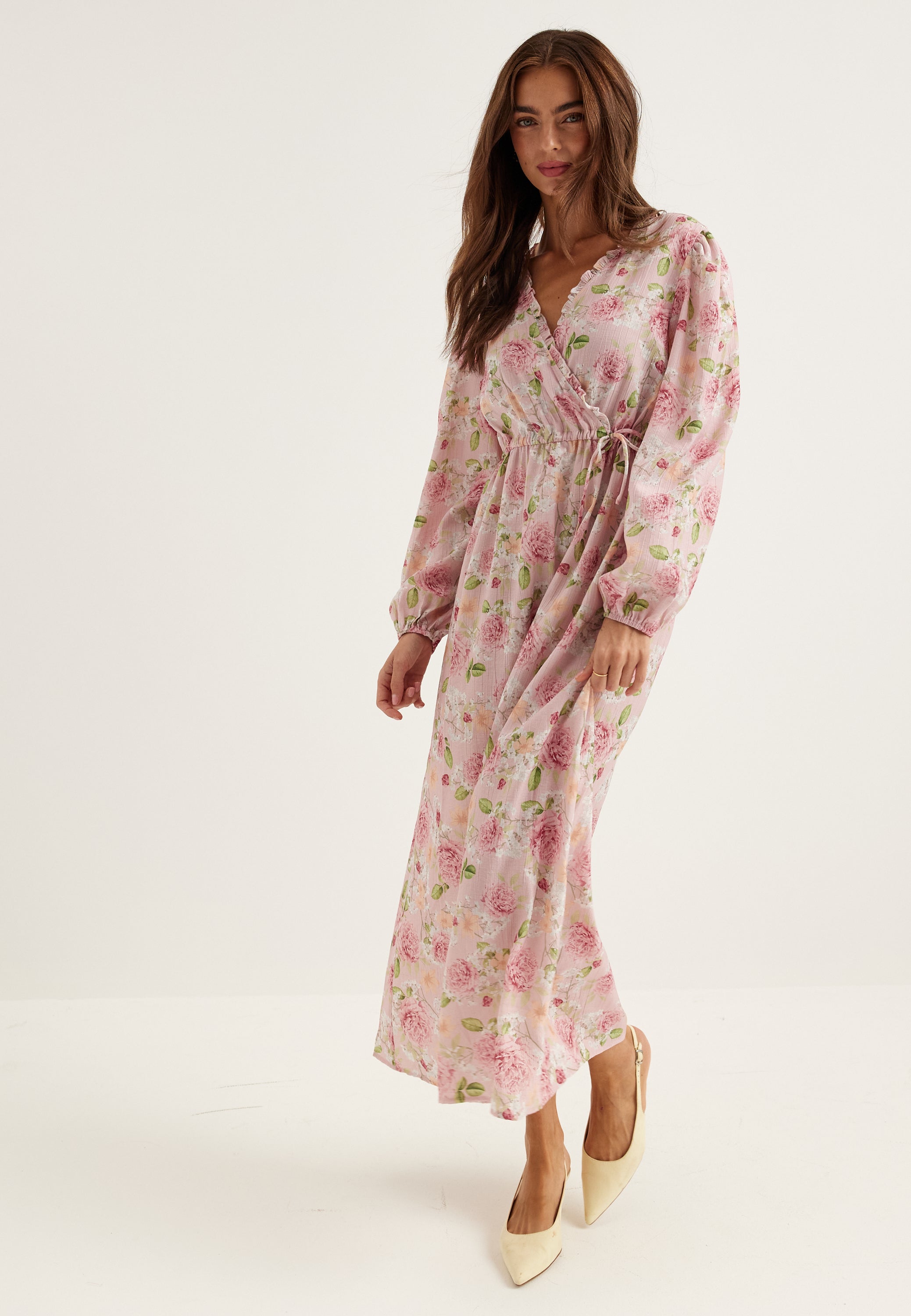 Bubbleroom – Flowy Maxi Dress – Dresses – Pink / Floral / Multi