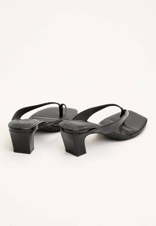 Biaspice Toe Post Faux Leather