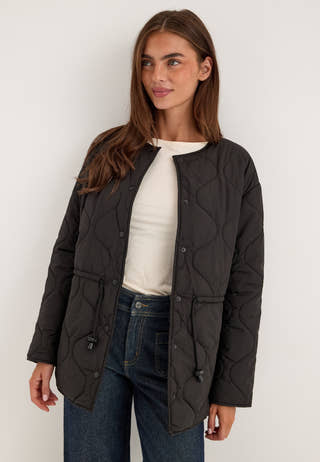 Scarf Quilted Short Jacket Black