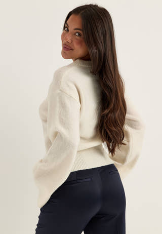 Knitted Wool Blend Wide Sleeve Sweater White