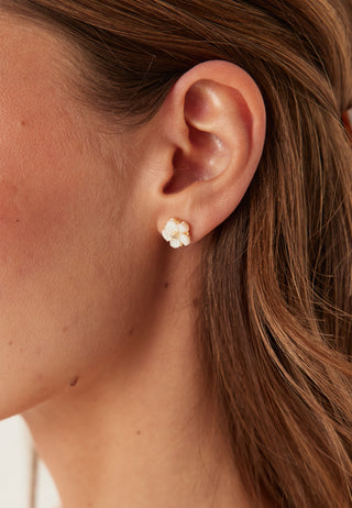 Petite Claire Earrings - Creme Puff