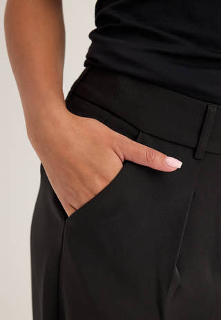 High Waist Pleated Trousers Black