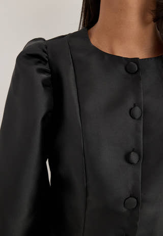 Vishina L/S O-NECK SHAPED TOP Black