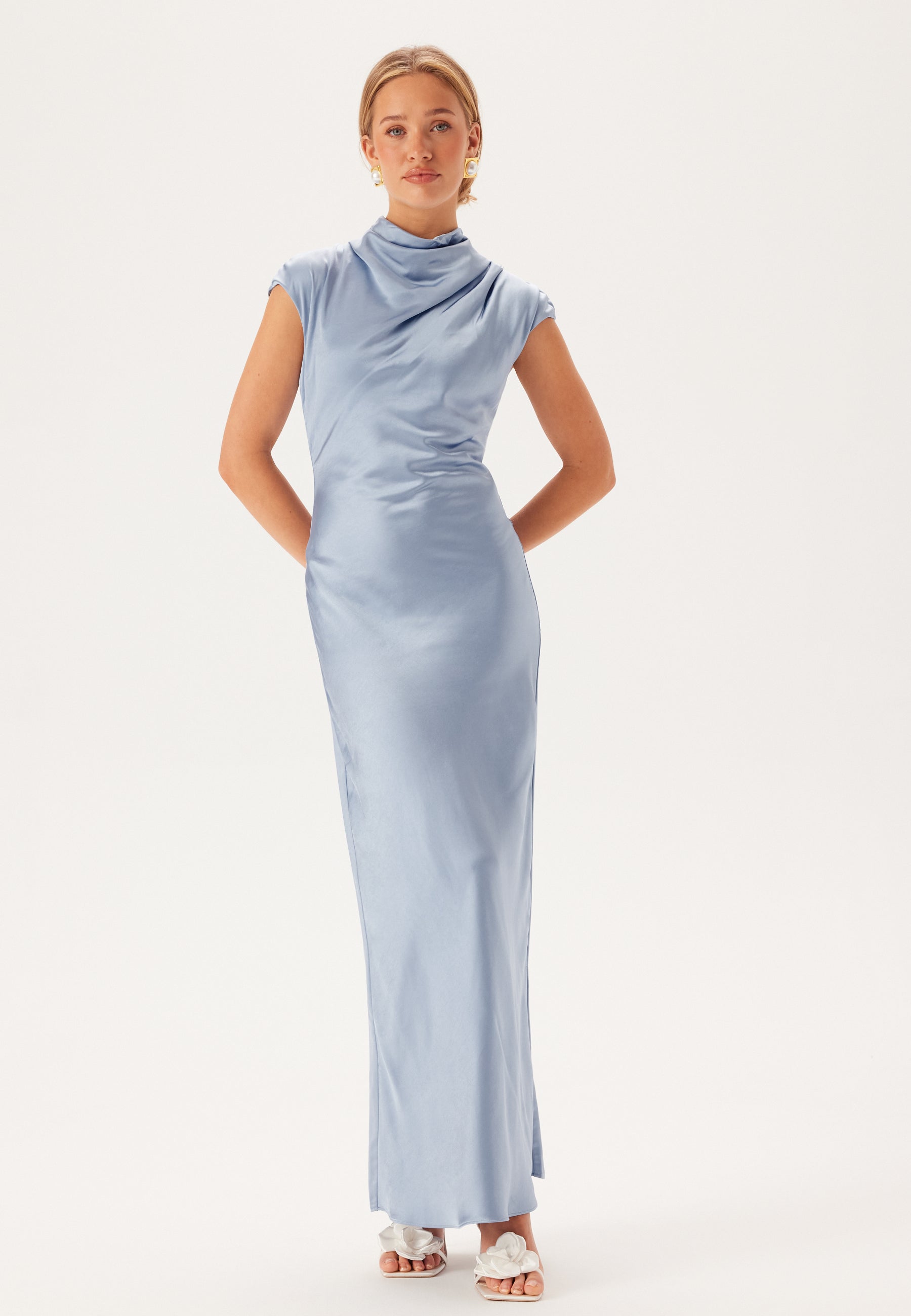 auria off shoulder maxi dress Angel @madi_edwards styles our Auria Off Shoulder Maxi Dress