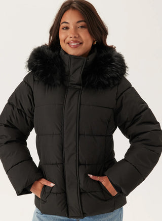 block-3-jackor_b445303b-77b1-4998-8dda-92b6688ea3ee