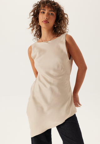 bubbleroom-atelj-remake-low-back-asymmetric-top_1