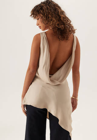 Remake Low Back Asymmetric Top