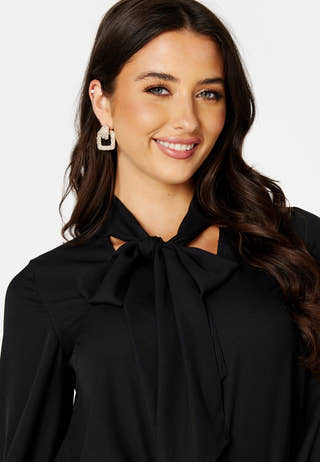 Beth bow blouse