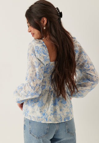 bubbleroom-broderie-anglaise-blouse_36