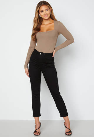 Osinia Square Neck Top