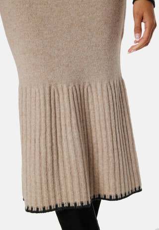 Contrast Edge Knitted Skirt