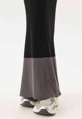 Contrast Rib Knitted Skirt
