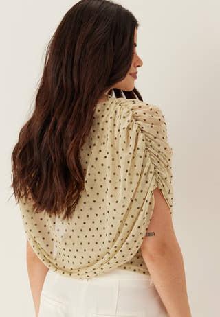 Drapy Mesh Cape Top