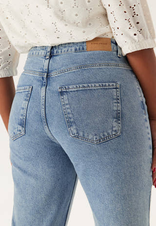 High Straight Ankle Jeans