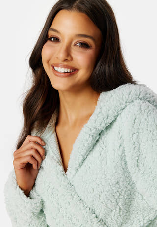 Kinney fluffy robe