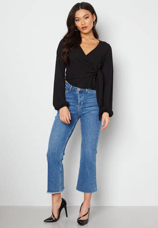 Leighton wrap top