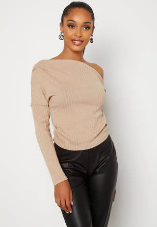 Lesley drapy top