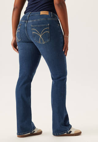 Low Embroidery Pocket Jeans