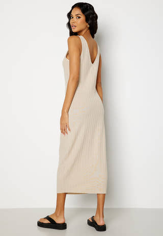 Magnolia deep back dress