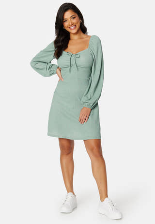 Manda puff sleeve dress
