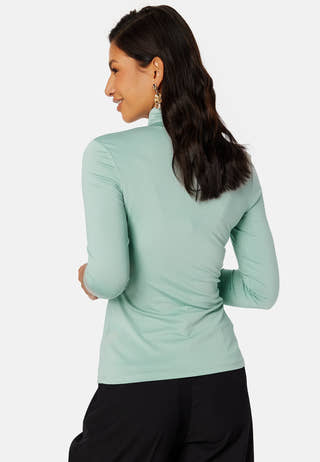 Maxime turtleneck top