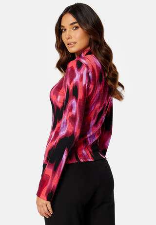 Nabila structure top