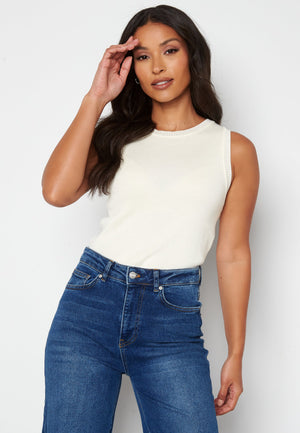 Noelia knitted vest