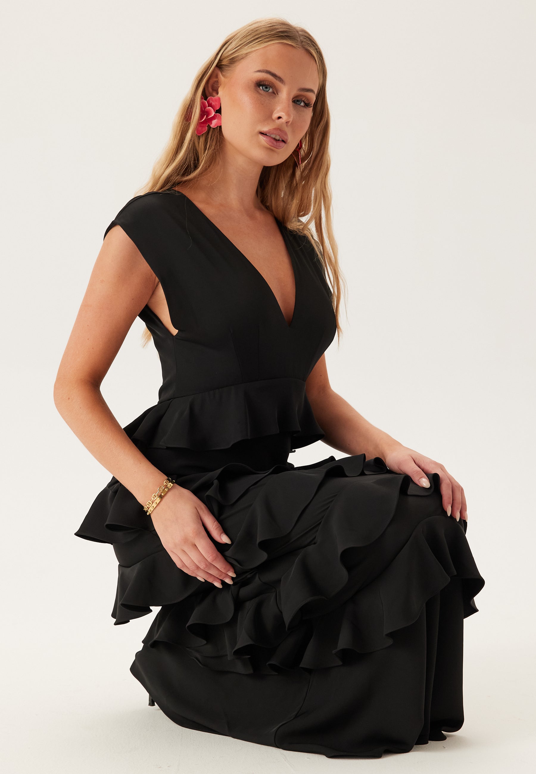 Bubbleroom occasion Deep V-Neck Flounce Gown Ball gowns Black Bubbleroom occasion Deep V-Neck Flounce Gown Ball gowns Black