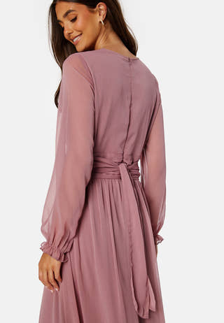 Delilah prom dress