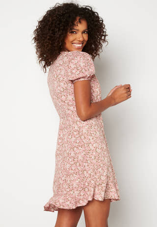 Patrinia wrap dress