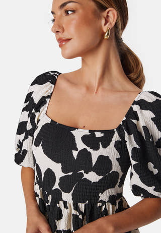 Puff Sleeve Short Dress