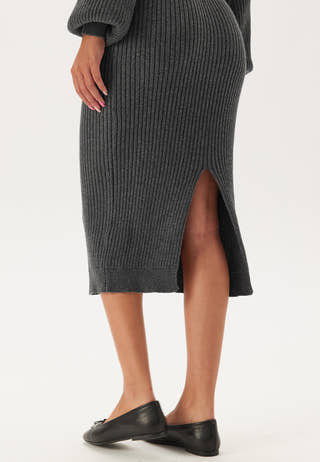 Round Neck Rib Knitted Midi Dress
