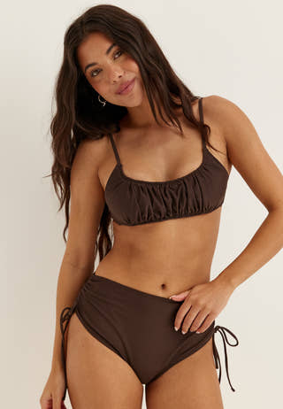 bubbleroom-ruched-bikini-top_4