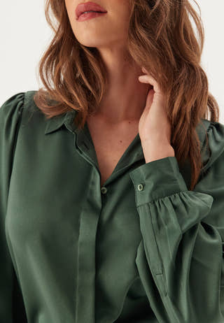 Satin Puff Sleeve Shirt
