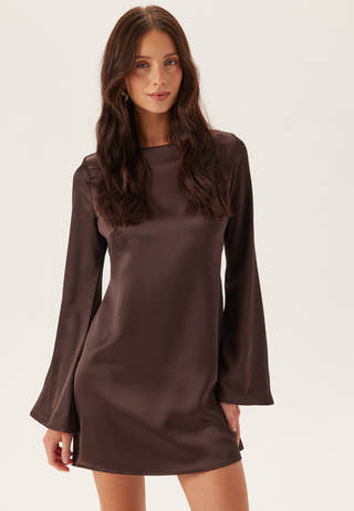 bubbleroom-satin-trumpet-sleeve-short-dress-brown_2
