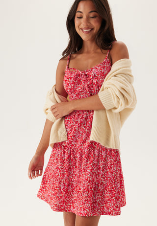 Short Flounce Strap Dress