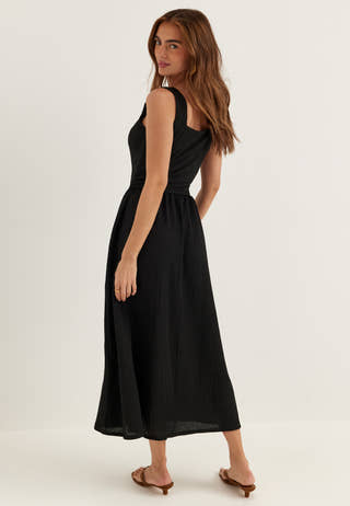 bubbleroom-soft-structure-dress-black_2