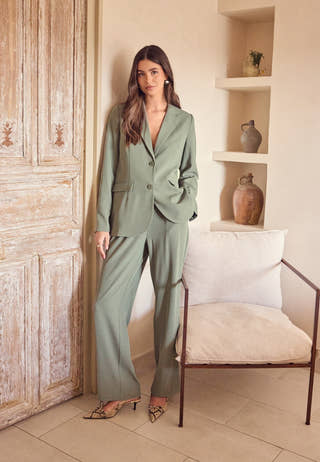 Straight Leg Pleated Suit Pants