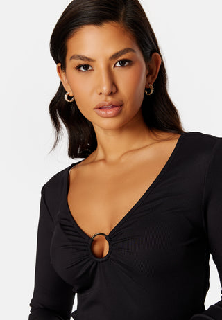 Tiana top