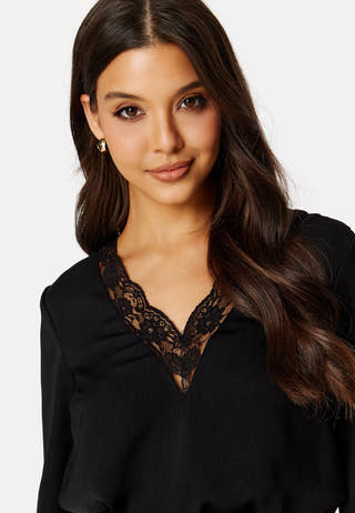 Vallie lace blouse