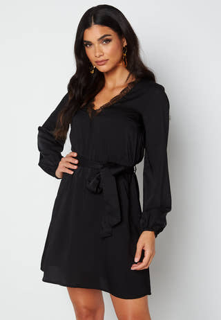 Vallie lace dress