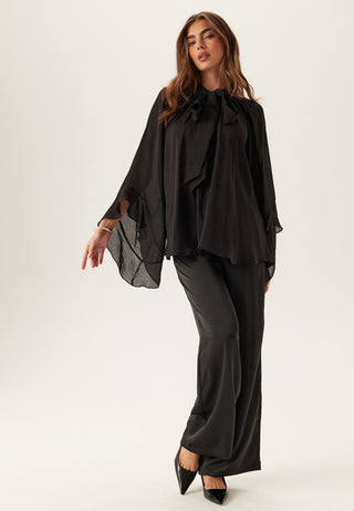 Wide Sleeve Bow Blouse