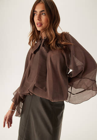 Wide Sleeve Bow Blouse
