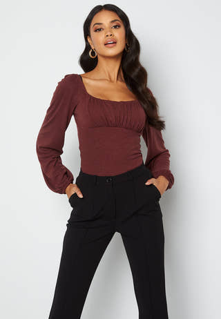 Wynona Top