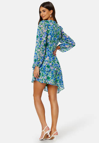 Wyomia ls dress