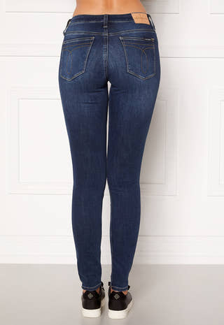 CKJ 011 Mid Rise Skinny