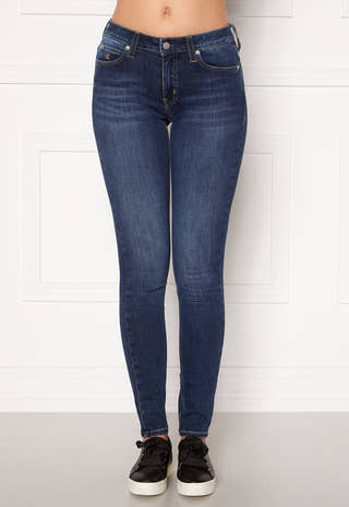 CKJ 011 Mid Rise Skinny